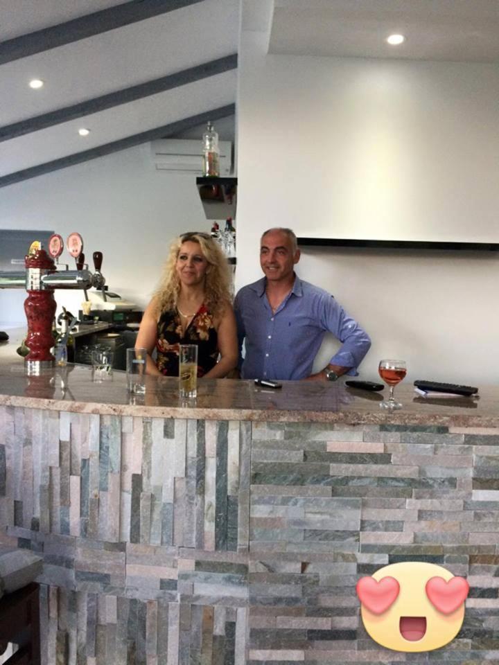 Hotel Restaurant Le Mistral Peipin Kültér fotó
